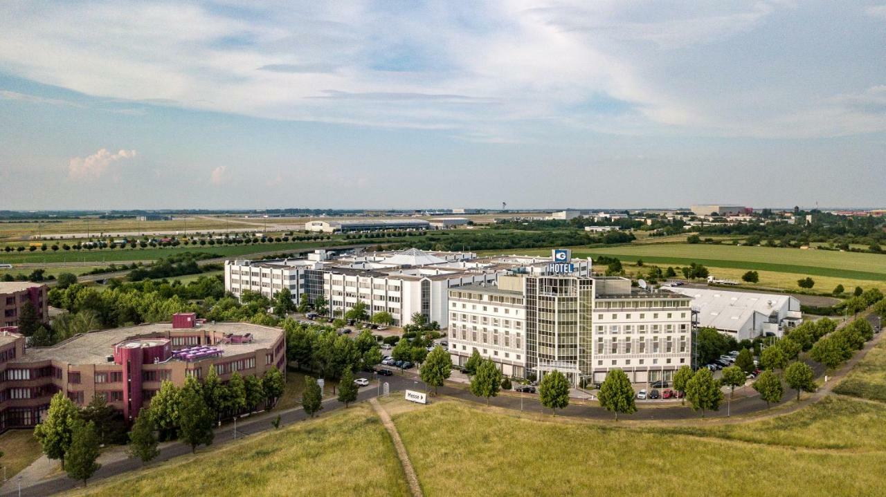 Globana Airport Hotel Шкойдиц Экстерьер фото